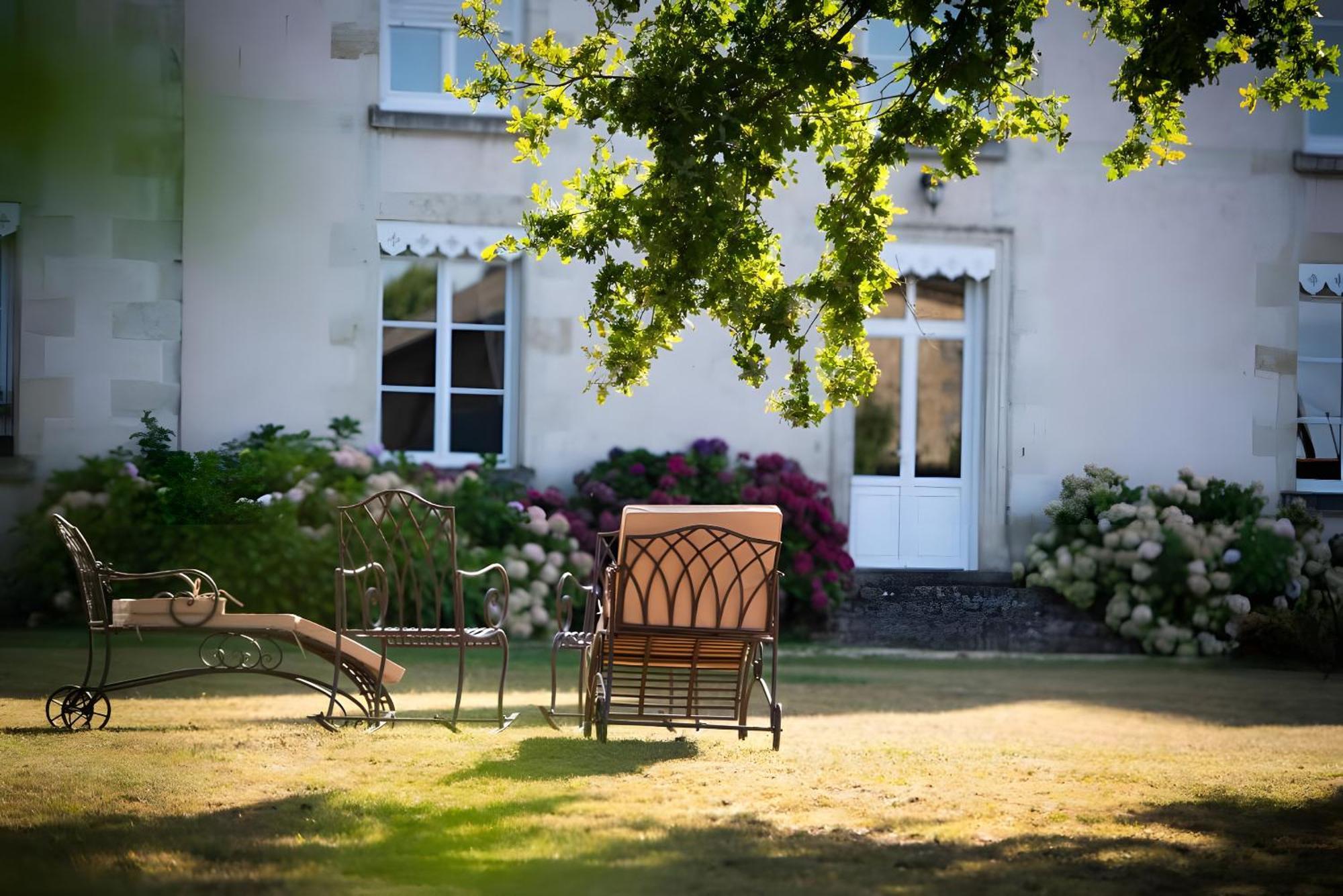 Domaine De La Briouse Bed and Breakfast Sanxay Eksteriør billede